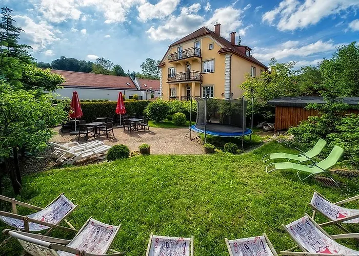 Pod Golebiem 2* فيسلا