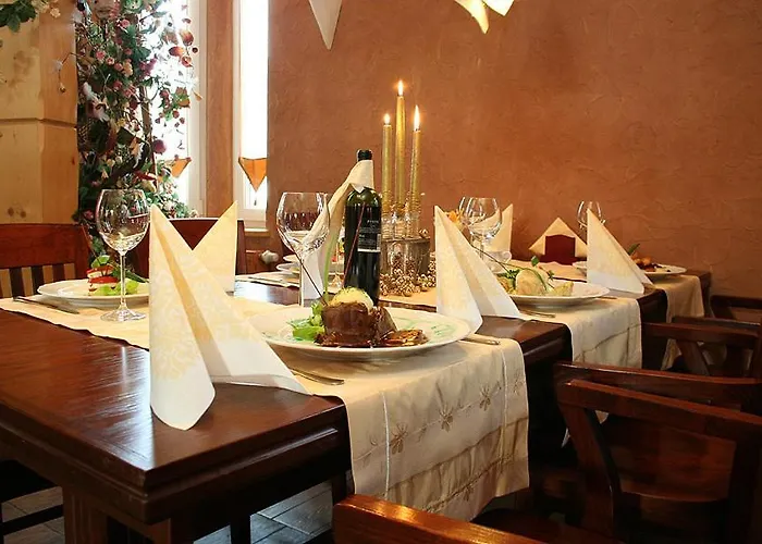 Pod Golebiem Отель